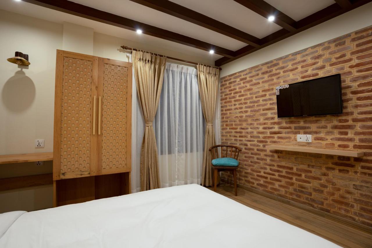 Karuna Hotel Patan Kathmandu Luaran gambar