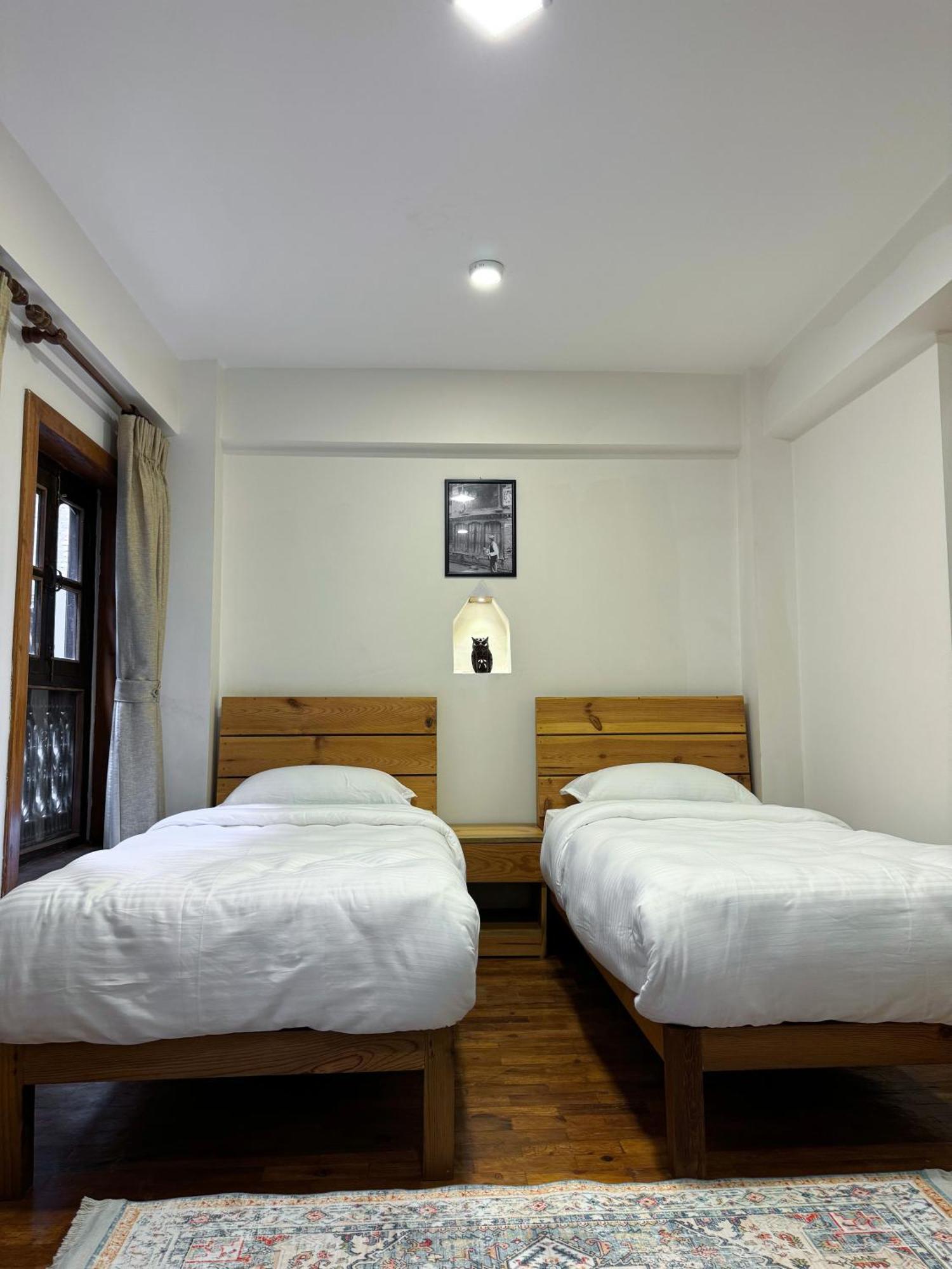 Karuna Hotel Patan Kathmandu Luaran gambar