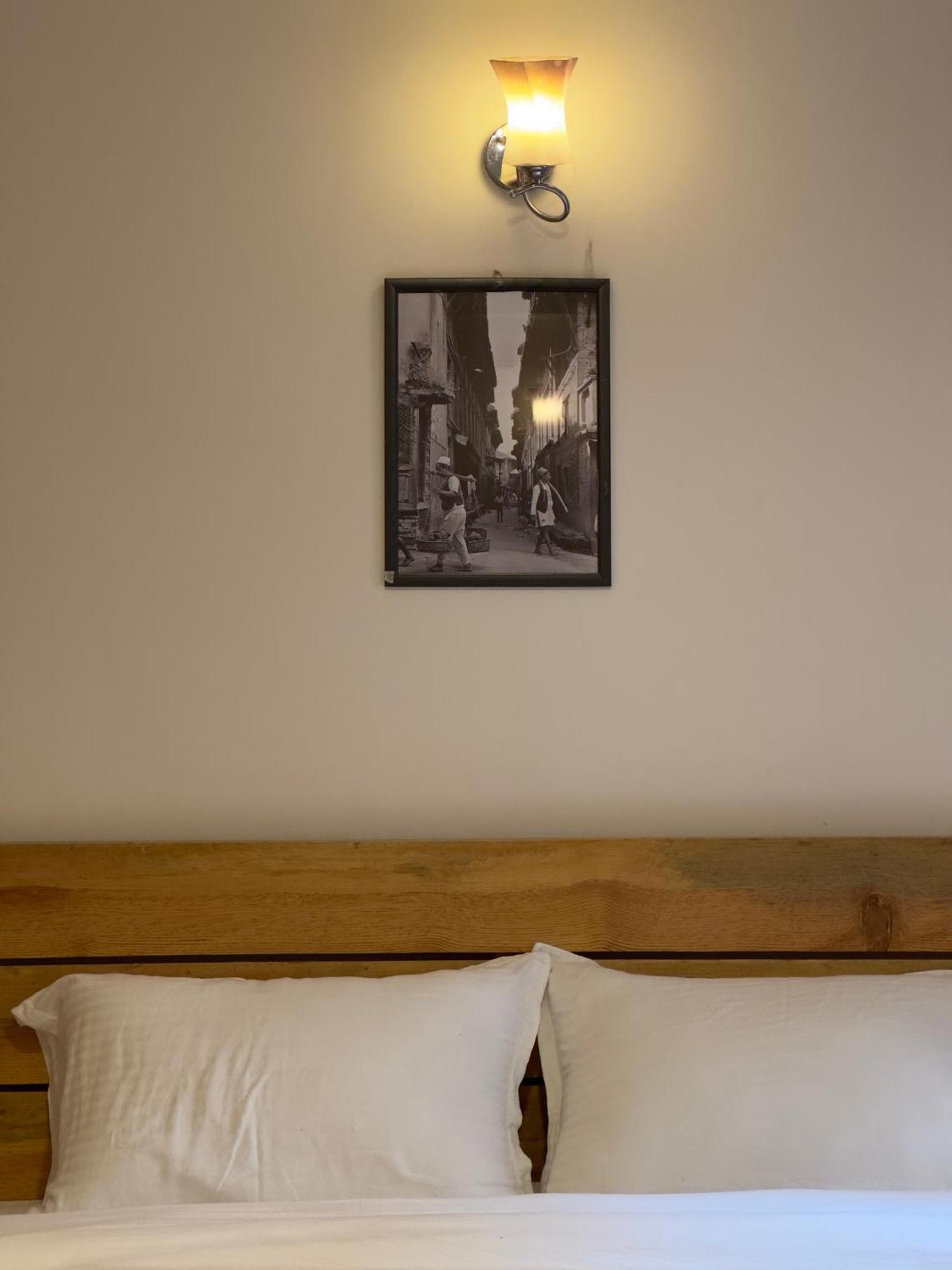 Karuna Hotel Patan Kathmandu Luaran gambar