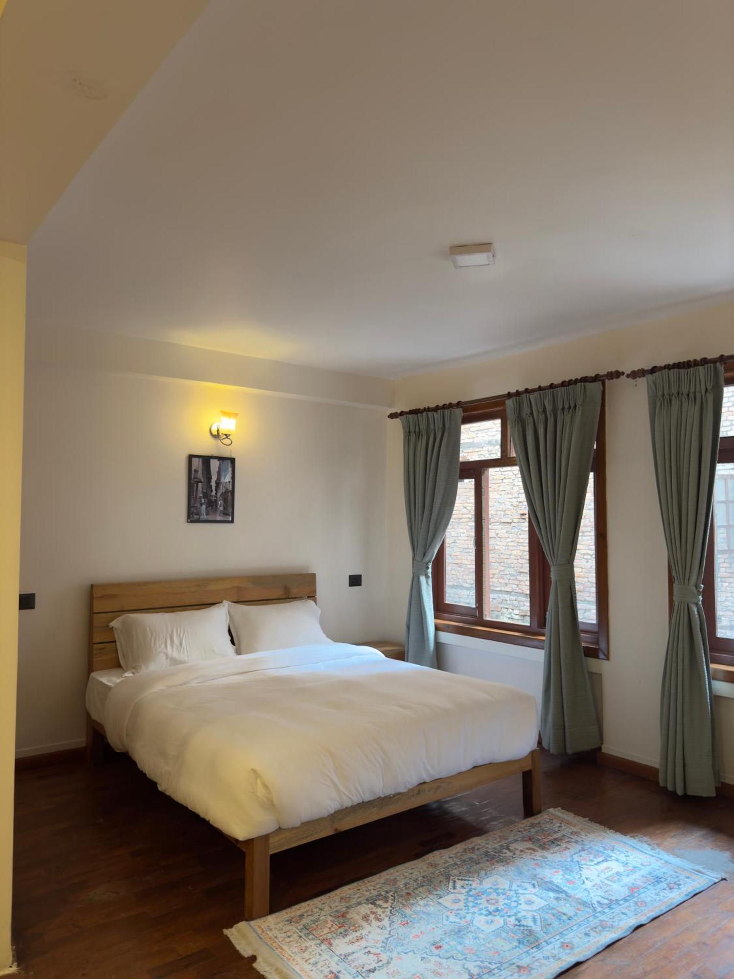 Karuna Hotel Patan Kathmandu Luaran gambar