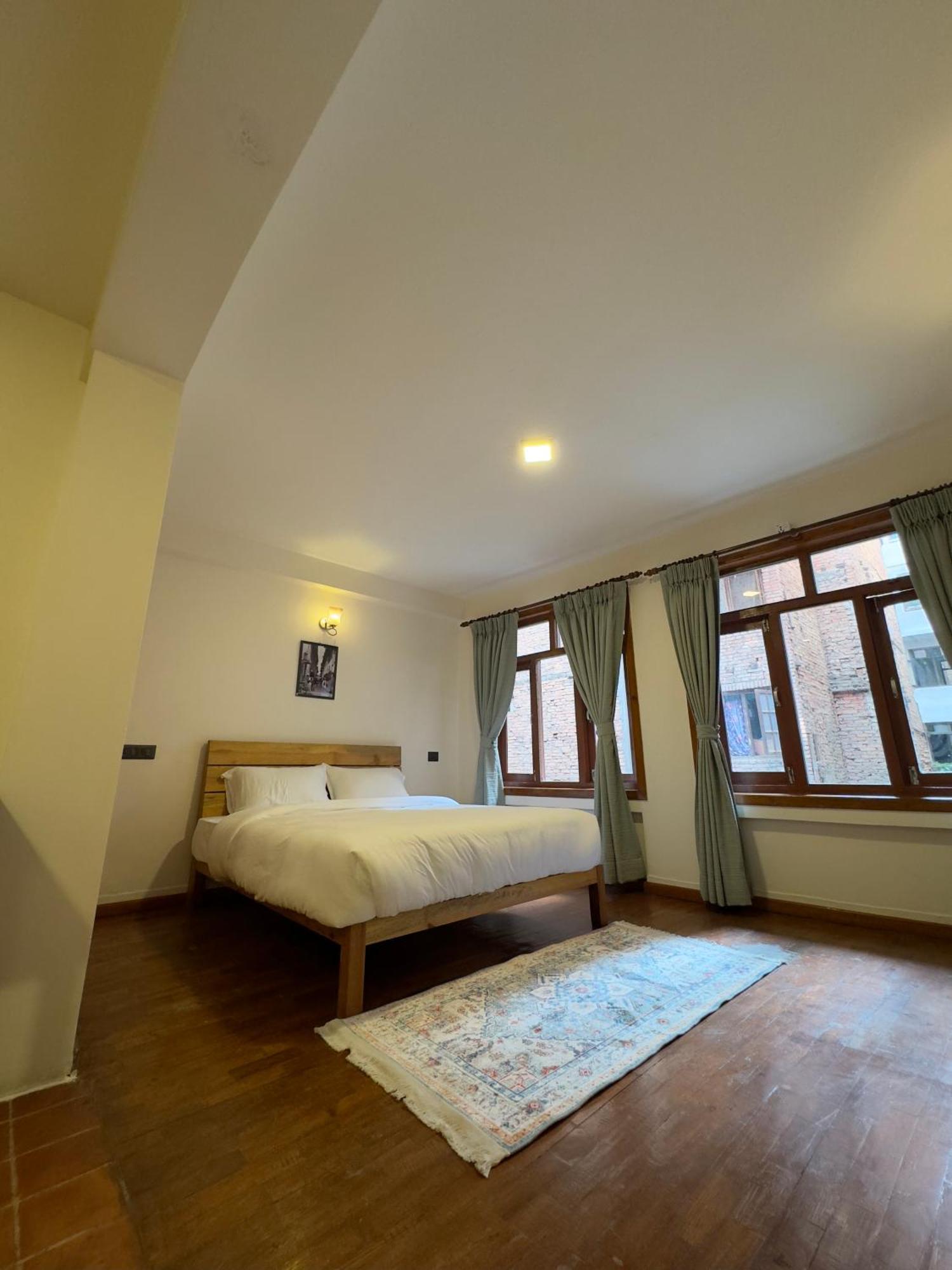 Karuna Hotel Patan Kathmandu Luaran gambar