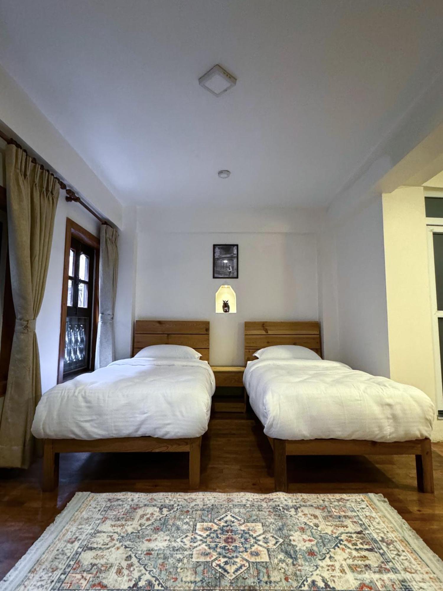 Karuna Hotel Patan Kathmandu Luaran gambar